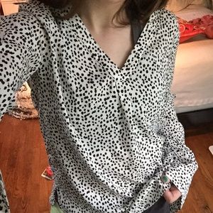 ⚡️2x HP!!⚡️ Ann Taylor silky v-neck cheetah blouse